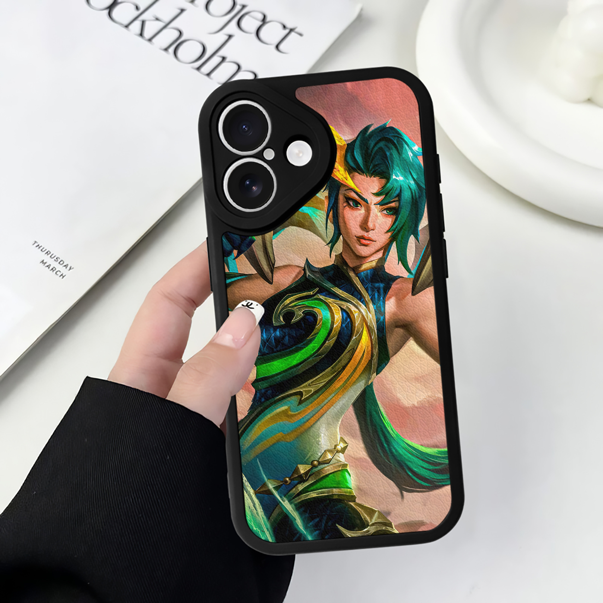 リーグ・オブ・レジェンド League of Legends LOL 【iPhone 16シリーズ対応】シリコンスマホケース（レザー調） 材質：シリコン